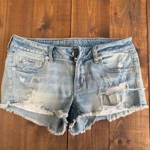 American Eagle Outfitters Distressed Light Wash Denim Jean Shorts